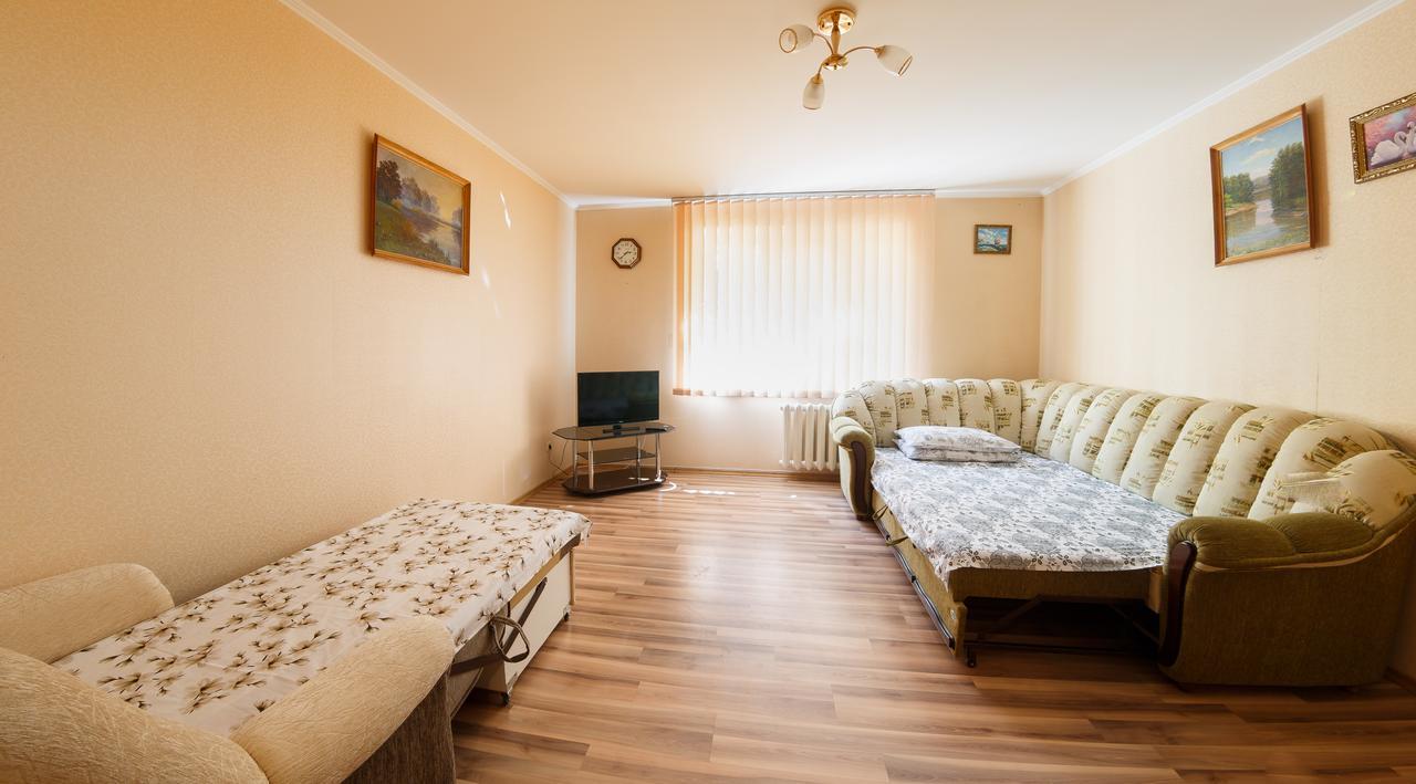 Clean And Comfortable Apartments On Karl Marx Street Tiraspol Exterior foto